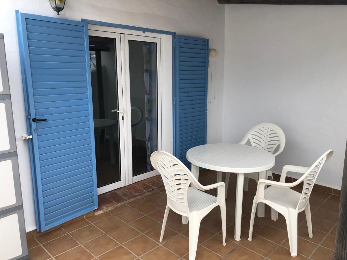 Apartamentos Cala Isabel Zahora Exterior photo